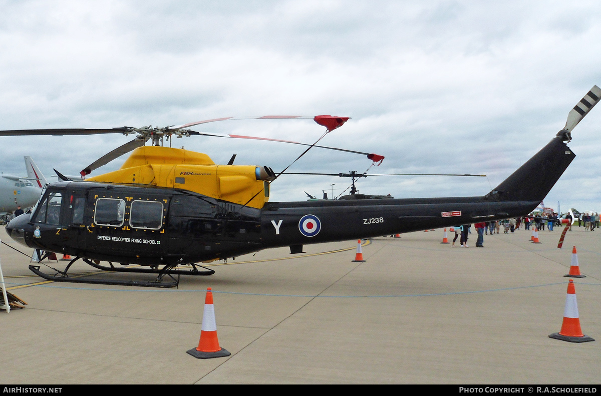 Aircraft Photo of ZJ238 | Bell 412EP Griffin HT1 | UK - Air Force | AirHistory.net #130743