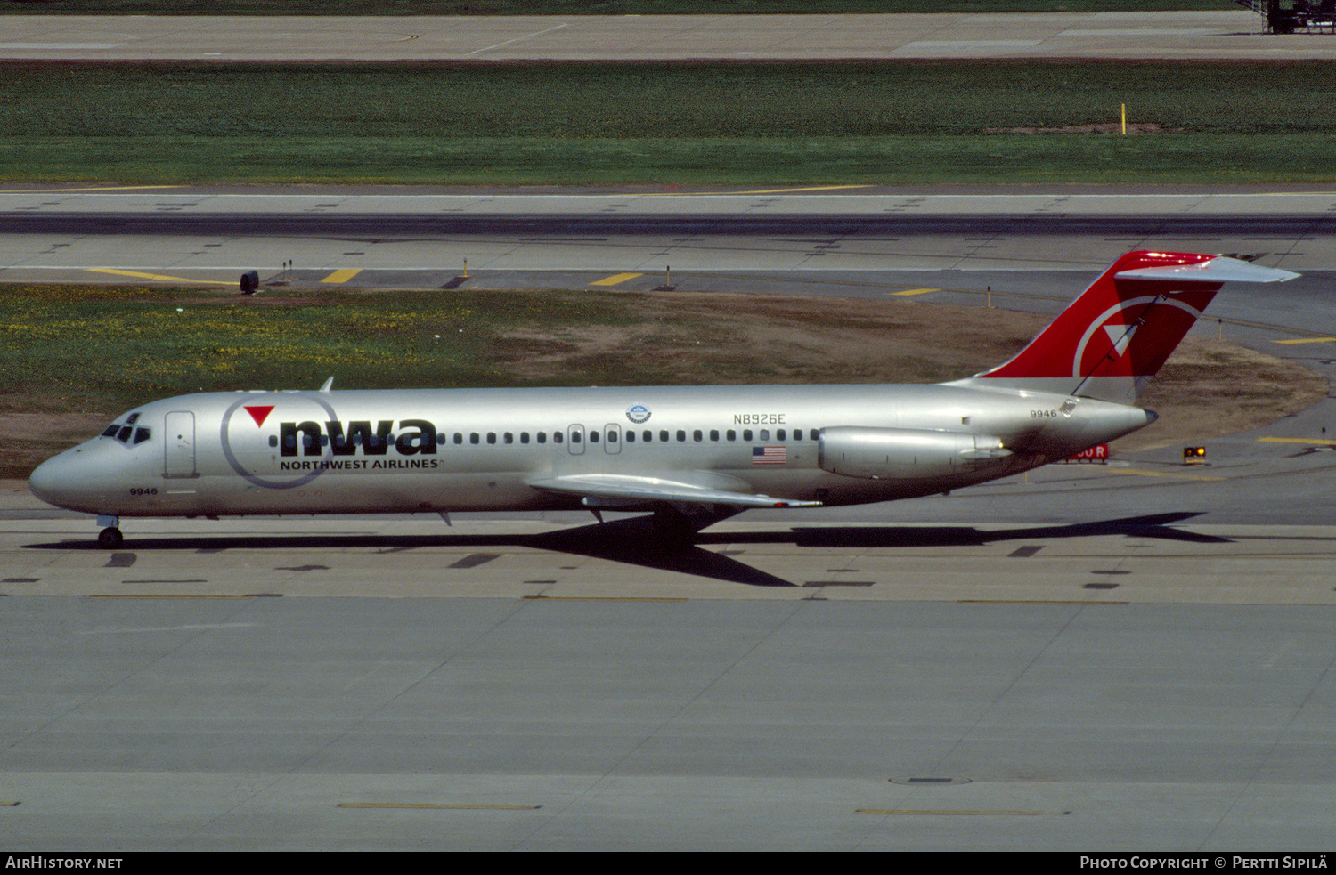 Aircraft Photo of N8926E | McDonnell Douglas DC-9-31 | Northwest Airlines | AirHistory.net #130782