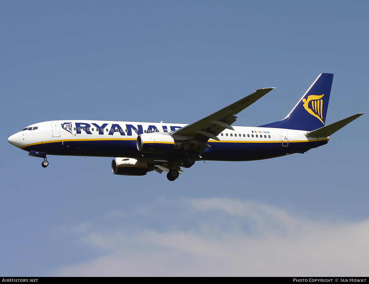 Aircraft Photo of EI-DHX | Boeing 737-8AS | Ryanair | AirHistory.net #130928