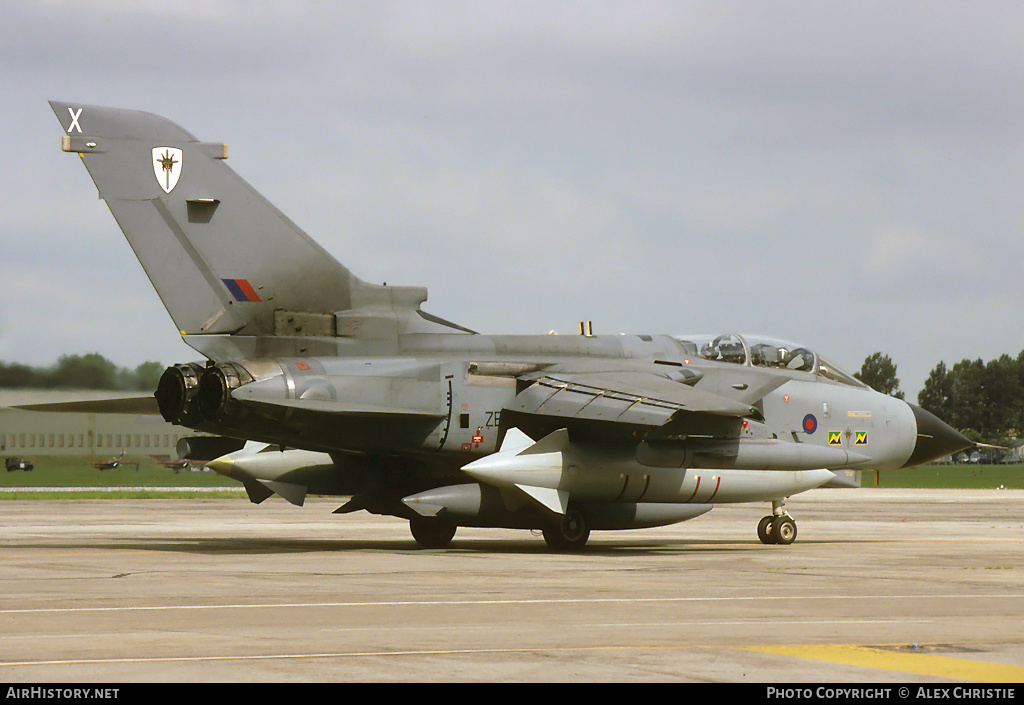 Aircraft Photo of ZE116 | Panavia Tornado GR4A | UK - Air Force | AirHistory.net #130999