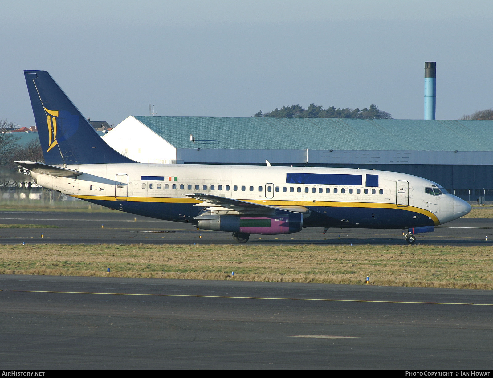 Aircraft Photo of EI-COB | Boeing 737-230/Adv | Ryanair | AirHistory.net #131125