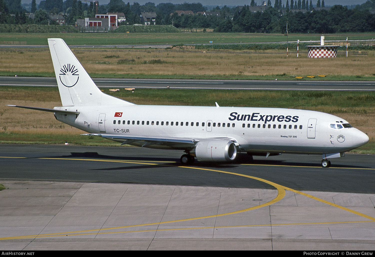 Aircraft Photo of TC-SUR | Boeing 737-3Y0 | SunExpress | AirHistory.net #131173