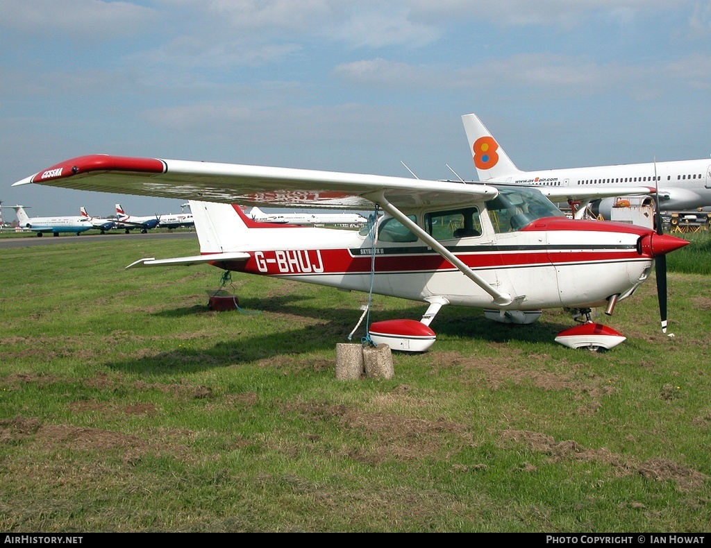 Aircraft Photo of G-BHUJ | Cessna 172N Skyhawk 100 II | AirHistory.net #131206