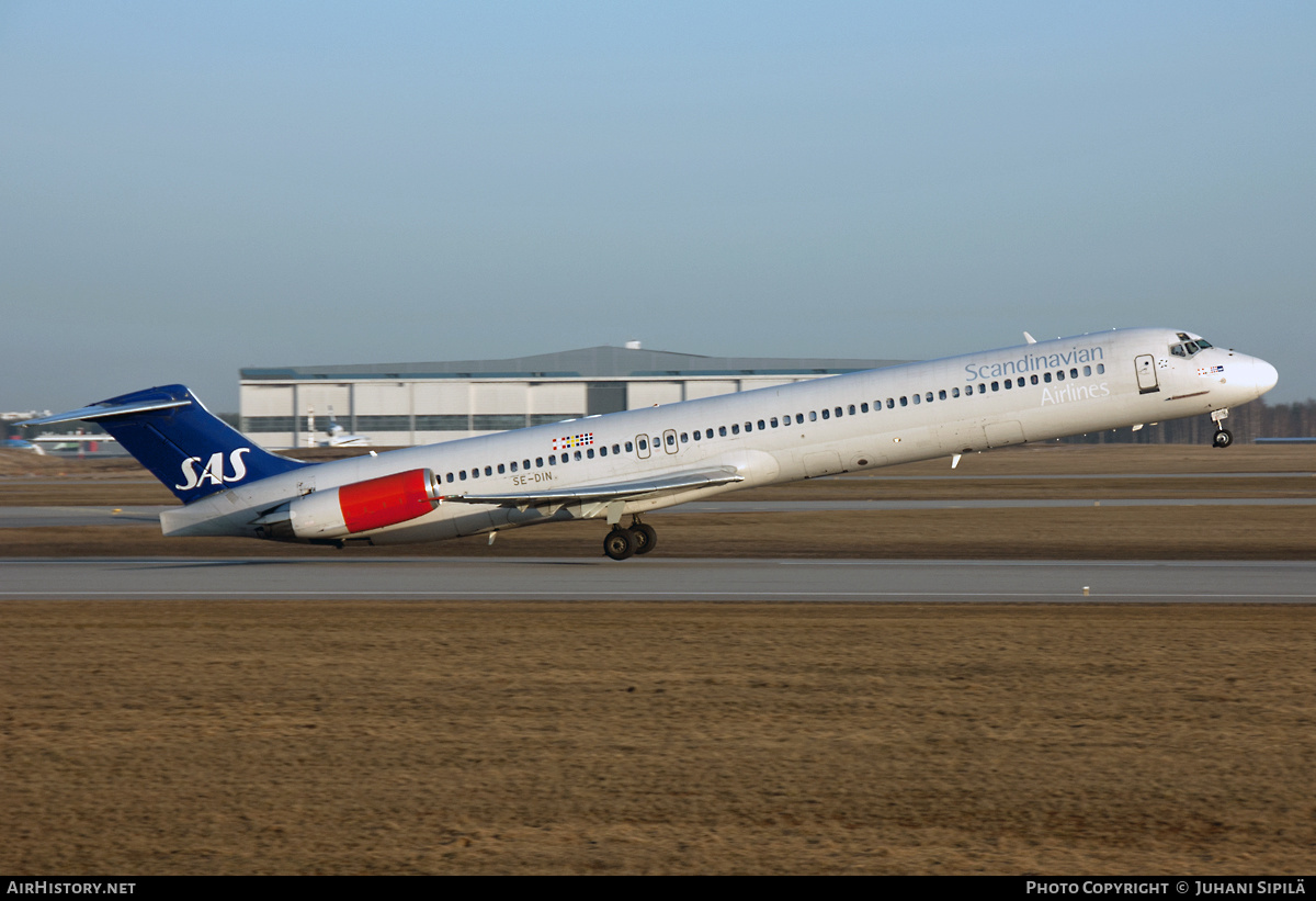 Aircraft Photo of SE-DIN | McDonnell Douglas MD-82 (DC-9-82) | Scandinavian Airlines - SAS | AirHistory.net #131249