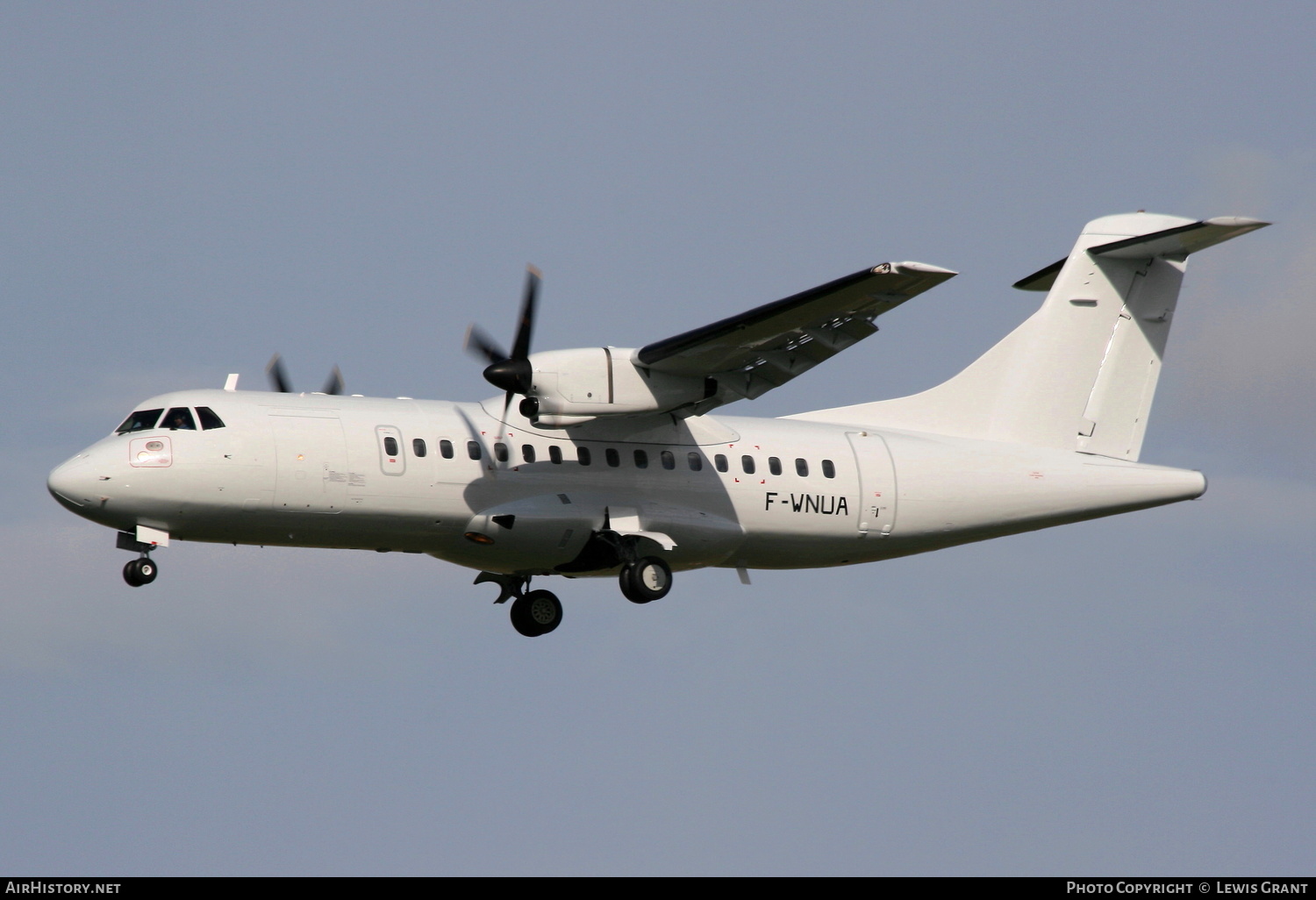 Aircraft Photo of F-WNUA | ATR ATR-42-320 | AirHistory.net #131267