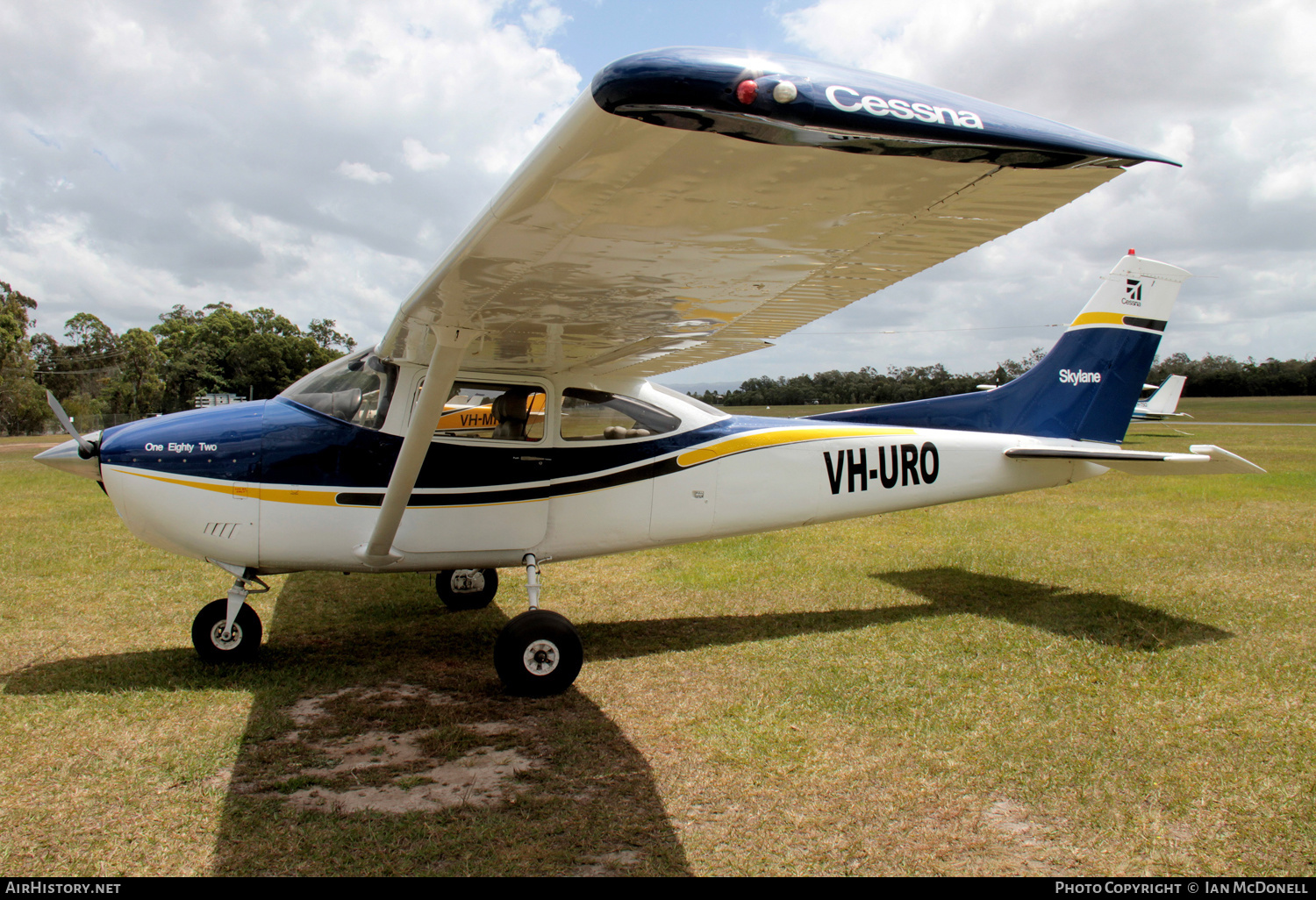 Aircraft Photo of VH-URO | Cessna 182Q Skylane II | AirHistory.net #131389