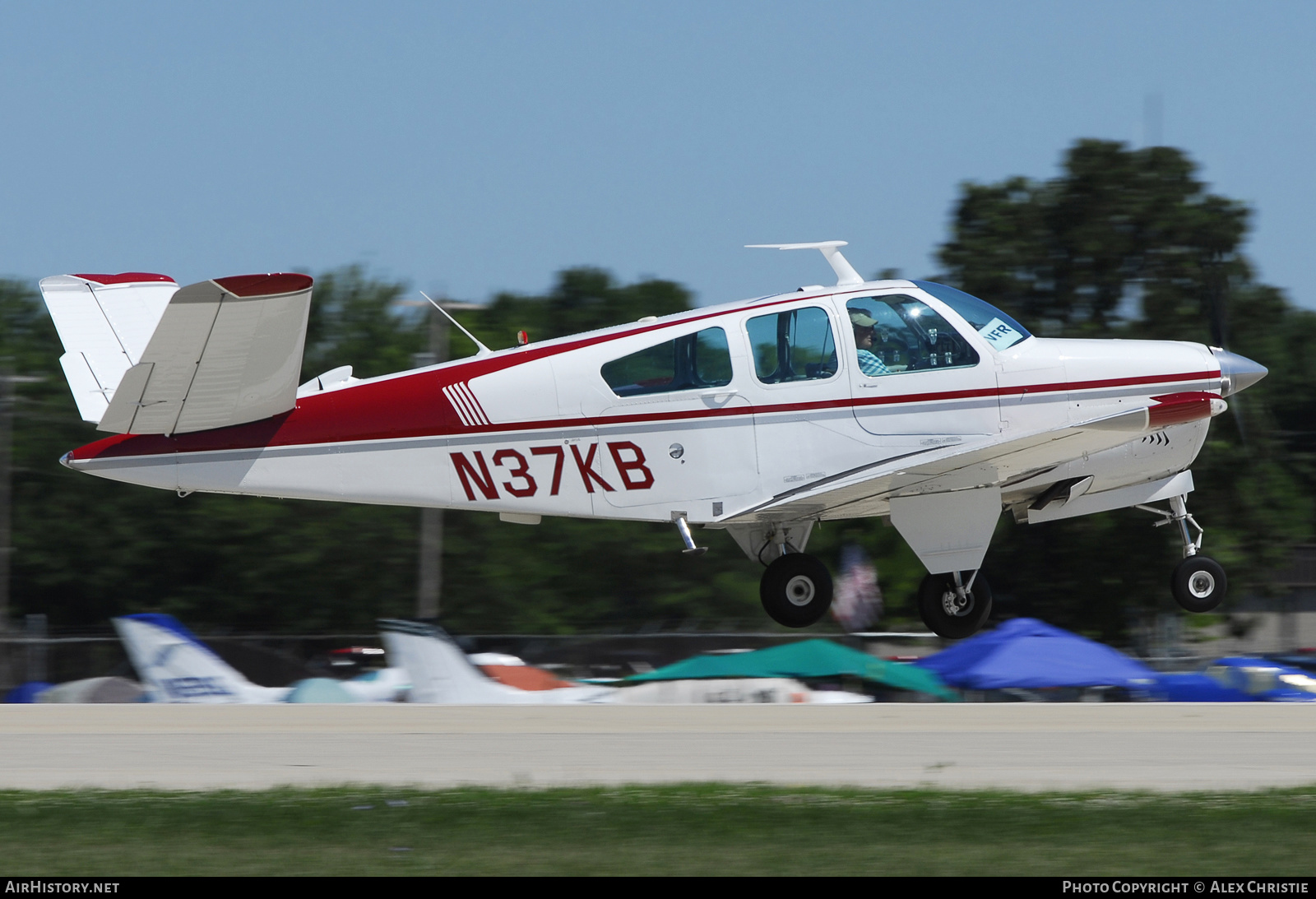 Aircraft Photo of N37KB | Beech V35 Bonanza | AirHistory.net #131466