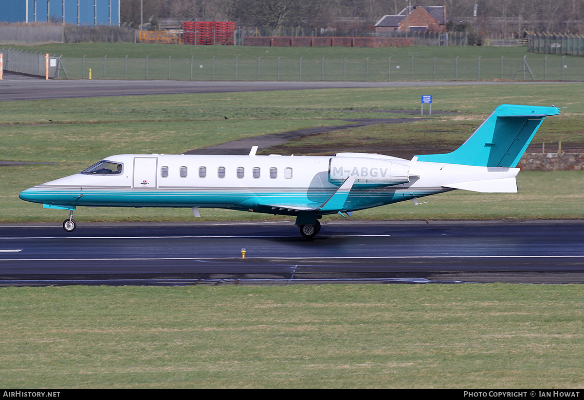 Aircraft Photo of M-ABGV | Learjet 45 | Ryanair | AirHistory.net #131577