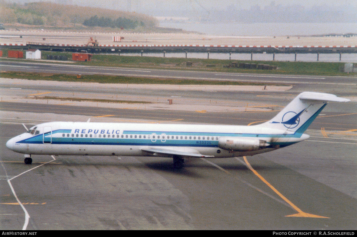 Aircraft Photo of N3322L | McDonnell Douglas DC-9-32 | Republic Airlines | AirHistory.net #131593