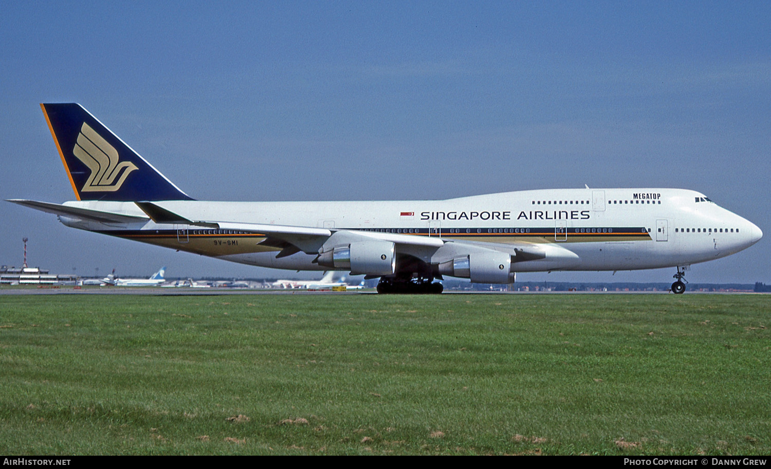 Aircraft Photo of 9V-SMI | Boeing 747-412 | Singapore Airlines | AirHistory.net #131695