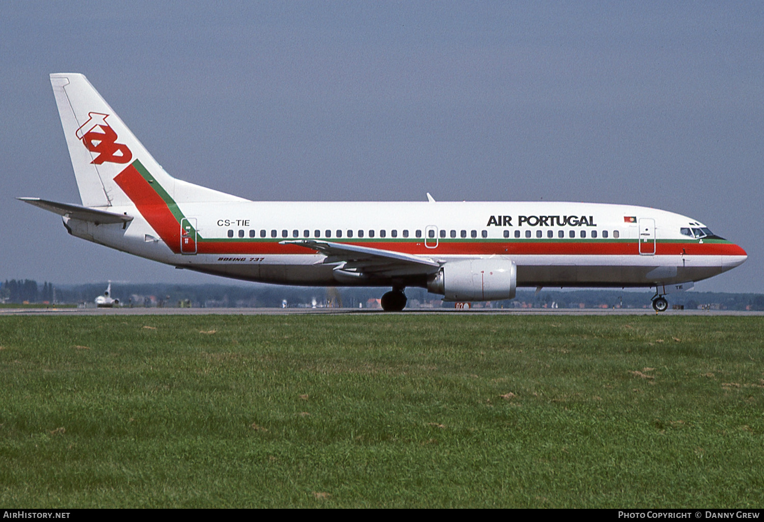 Aircraft Photo of CS-TIE | Boeing 737-382 | TAP Air Portugal | AirHistory.net #131747