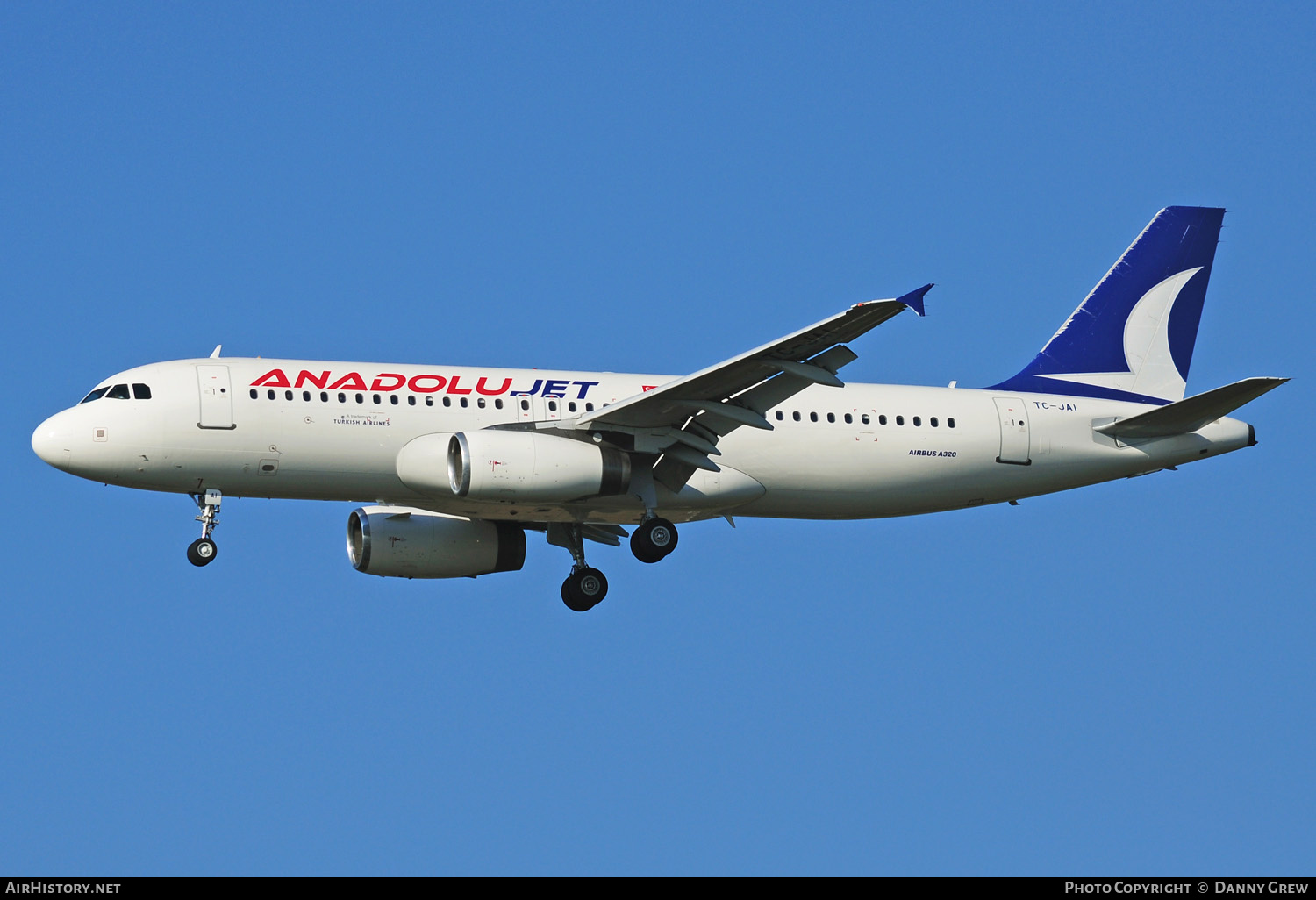 Aircraft Photo of TC-JAI | Airbus A320-232 | AnadoluJet | AirHistory.net #131801