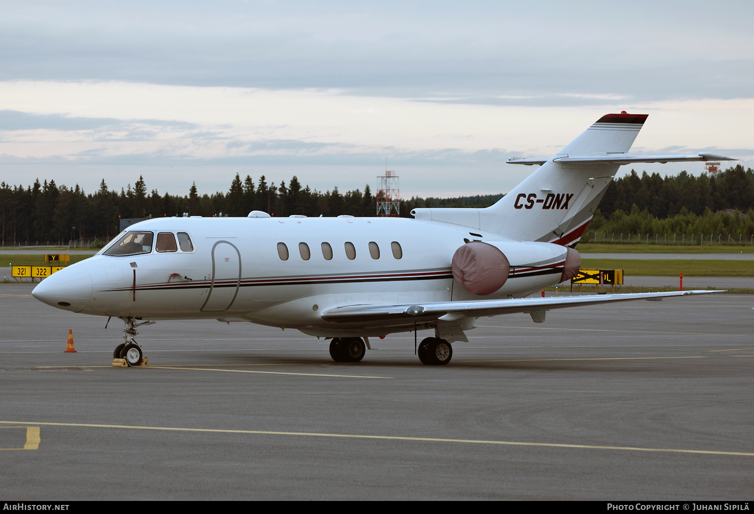 Aircraft Photo of CS-DNX | Raytheon Hawker 800XP | AirHistory.net #132051