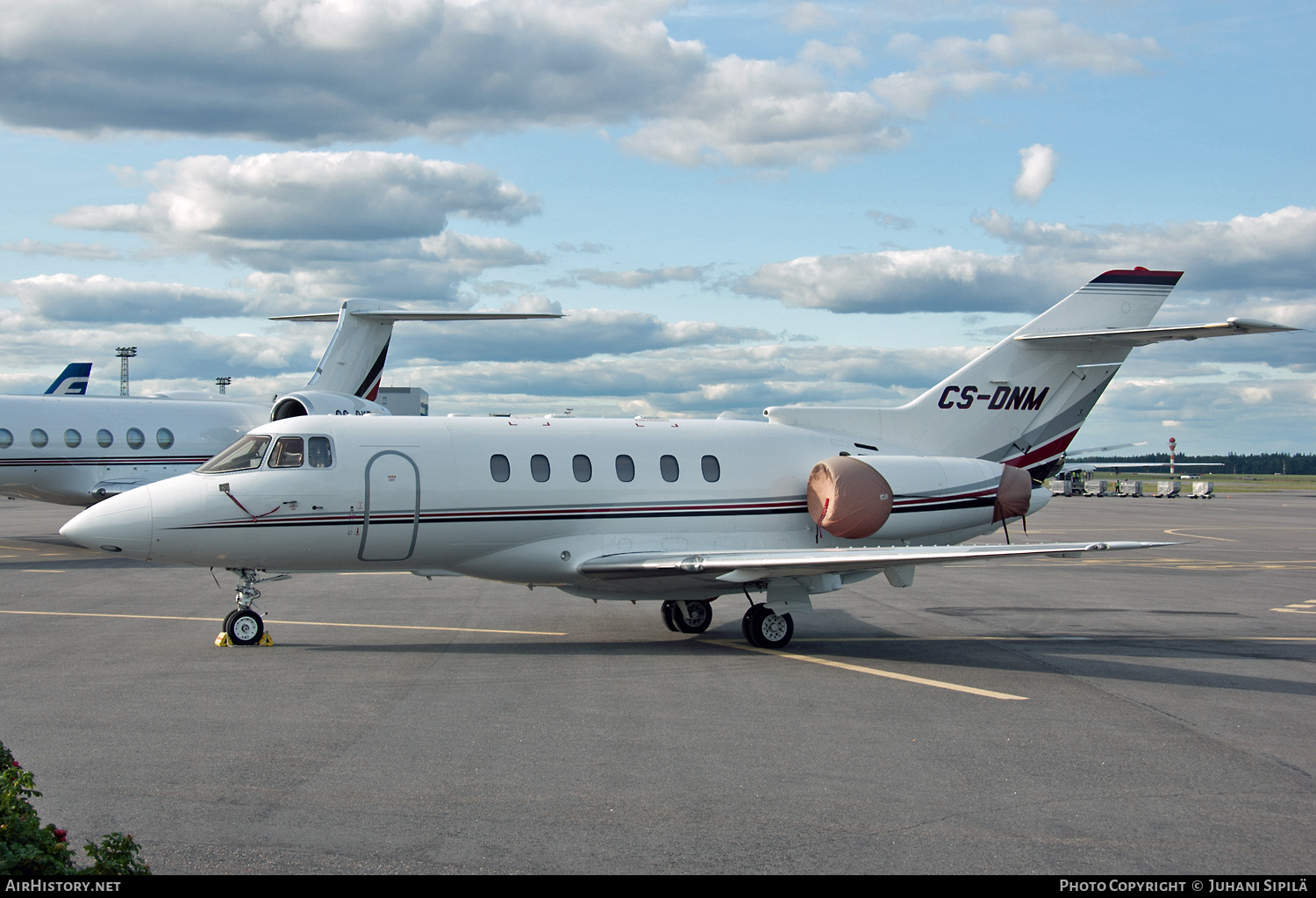 Aircraft Photo of CS-DNM | Raytheon Hawker 800XP | AirHistory.net #132066
