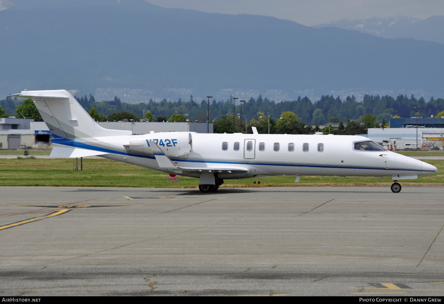 Aircraft Photo of N742F | Learjet 45 | AirHistory.net #132095