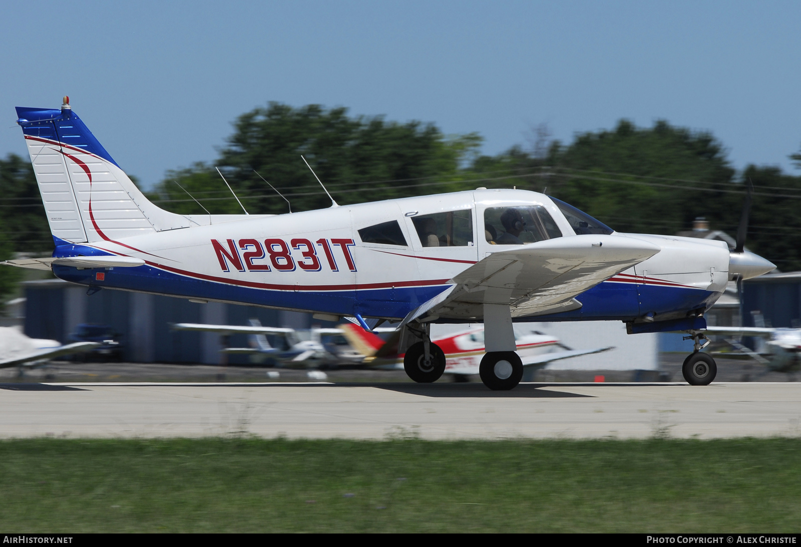 Aircraft Photo of N2831T | Piper PA-28R-200 Cherokee Arrow II | AirHistory.net #132183