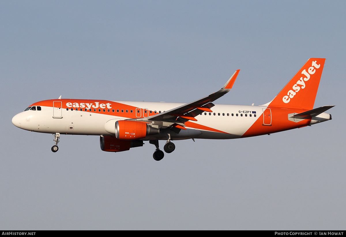 Aircraft Photo of G-EZPY | Airbus A320-214 | EasyJet | AirHistory.net #132219