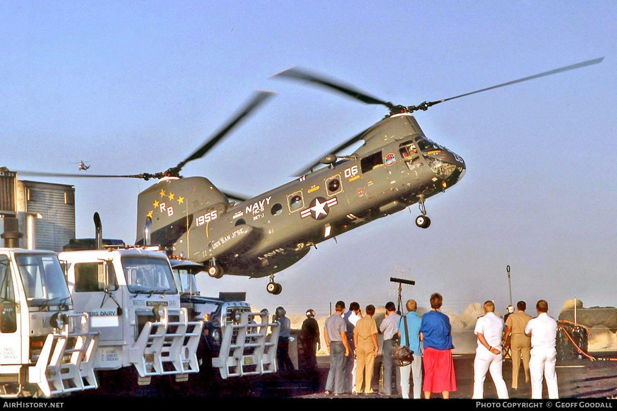 Aircraft Photo of 151955 | Boeing Vertol HH-46A Sea Knight | USA - Navy | AirHistory.net #132339