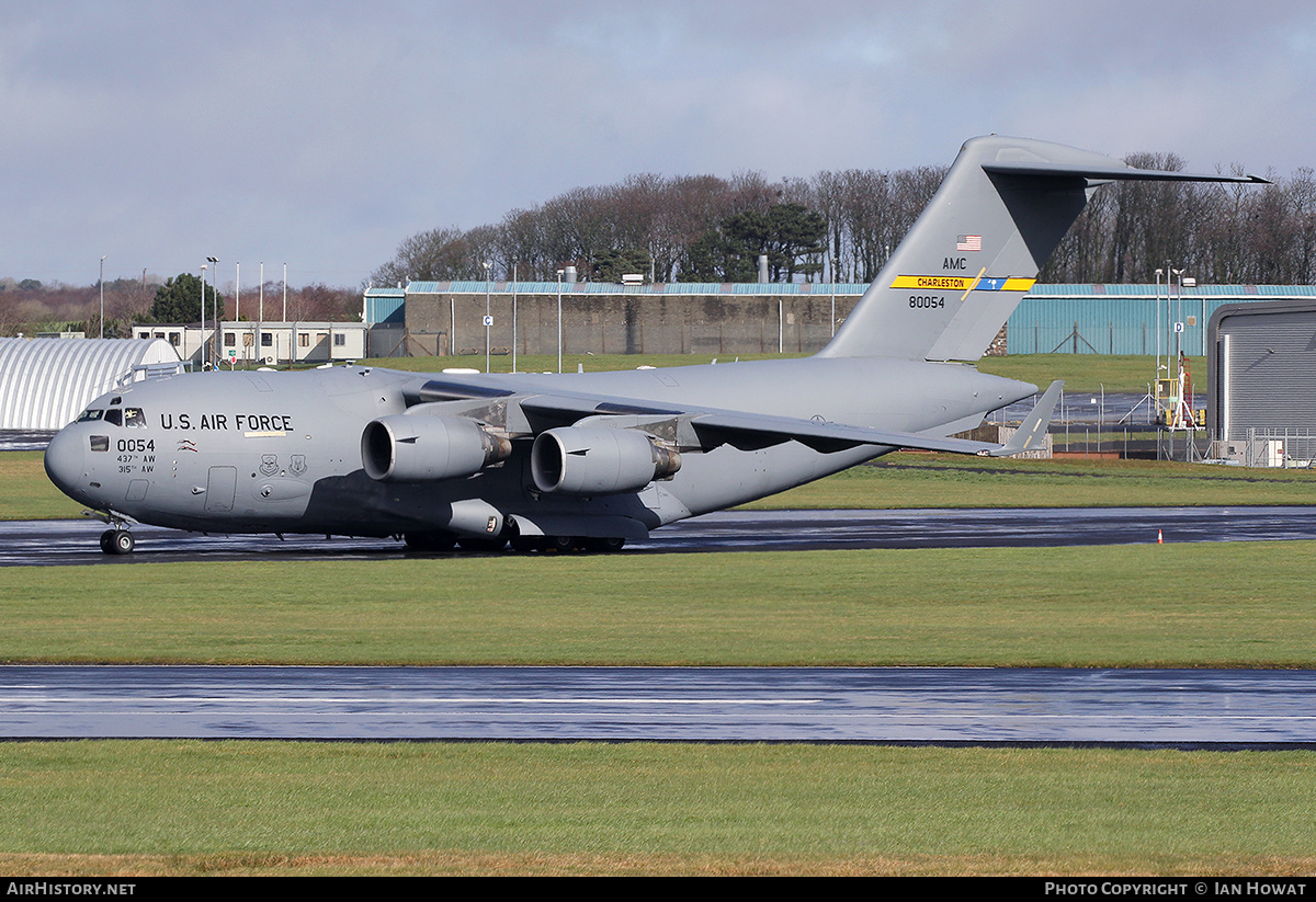 Aircraft Photo of 98-0054 / 80054 | Boeing C-17A Globemaster III | USA - Air Force | AirHistory.net #132388
