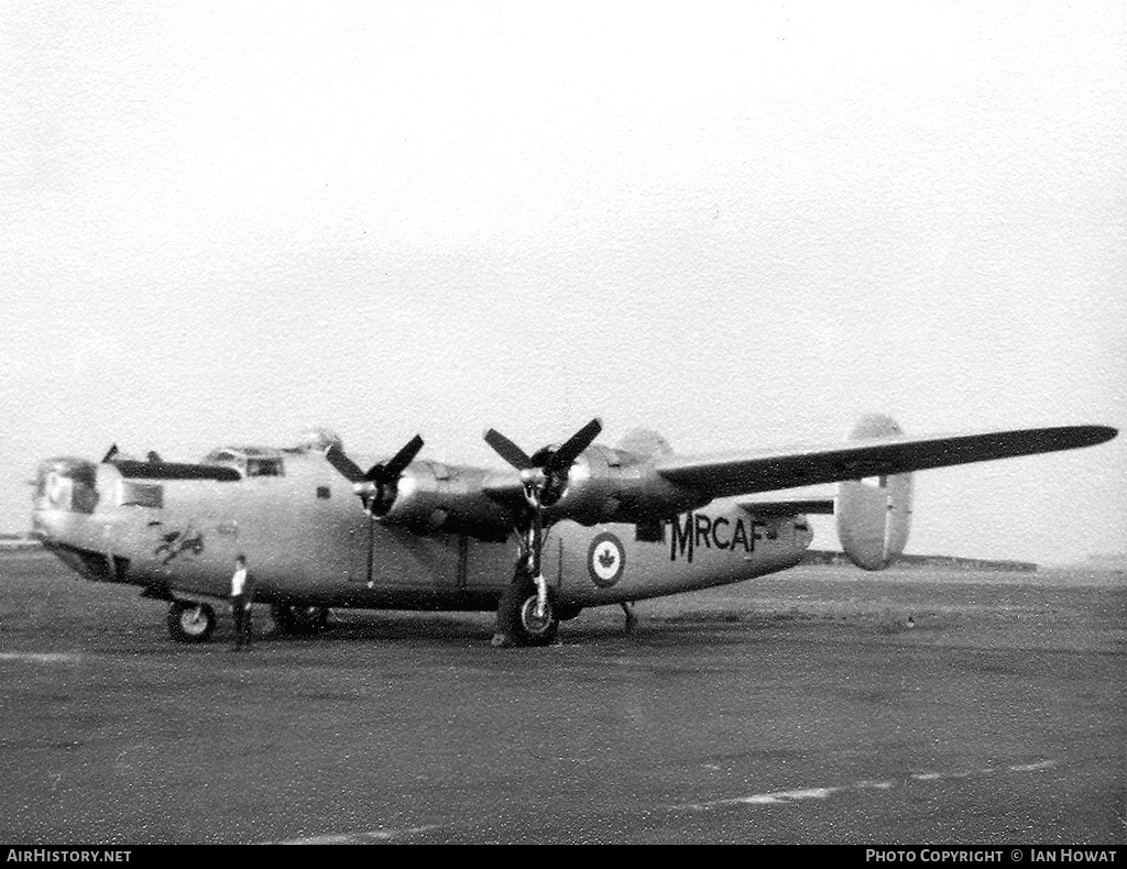 Aircraft Photo of HE773 | Consolidated B-24L Liberator B Mk.IV | Canada - Air Force | AirHistory.net #132421
