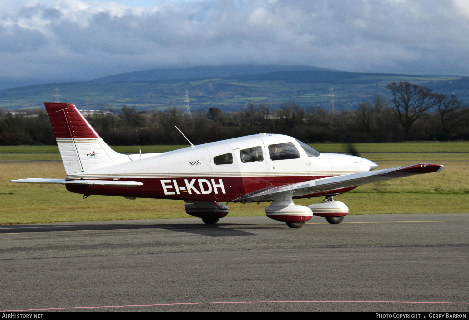 Aircraft Photo of EI-KDH | Piper PA-28-181 Cherokee Archer II | AirHistory.net #132447