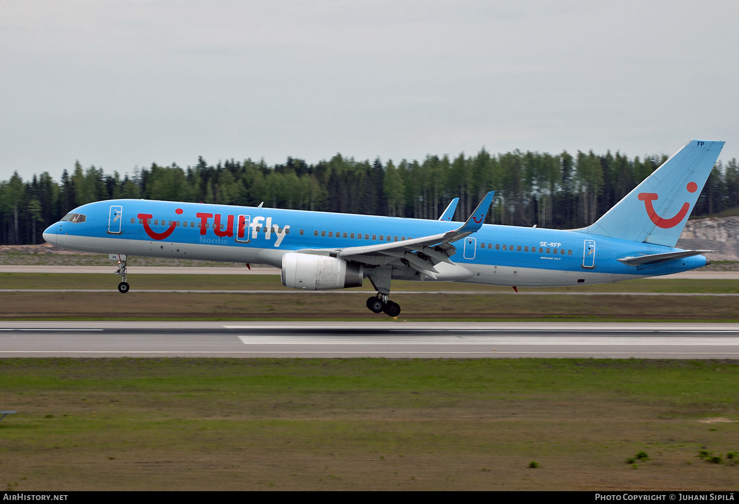 Aircraft Photo of SE-RFP | Boeing 757-204 | TUIfly Nordic | AirHistory.net #132463