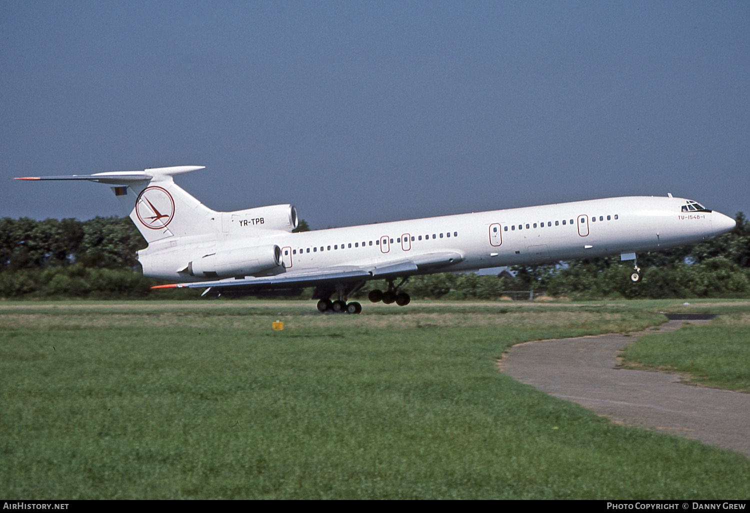 Aircraft Photo of YR-TPB | Tupolev Tu-154B-1 | TAROM - Transporturile Aeriene Române | AirHistory.net #132480