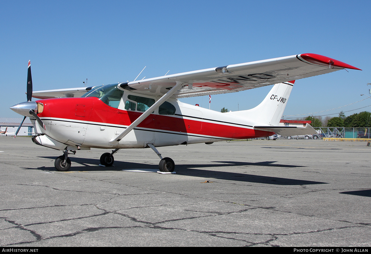 Aircraft Photo of CF-JWO | Cessna 210 Centurion | AirHistory.net #132577