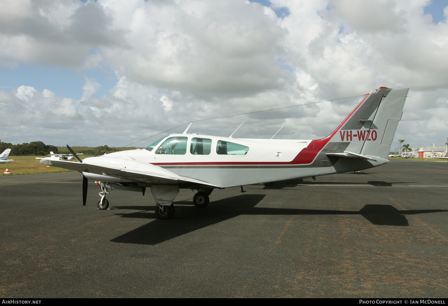 Aircraft Photo of VH-WZO | Beech E55 Baron | AirHistory.net #132894