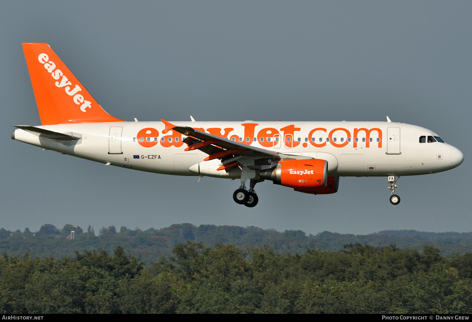 Aircraft Photo of G-EZFA | Airbus A319-111 | EasyJet | AirHistory.net #132951