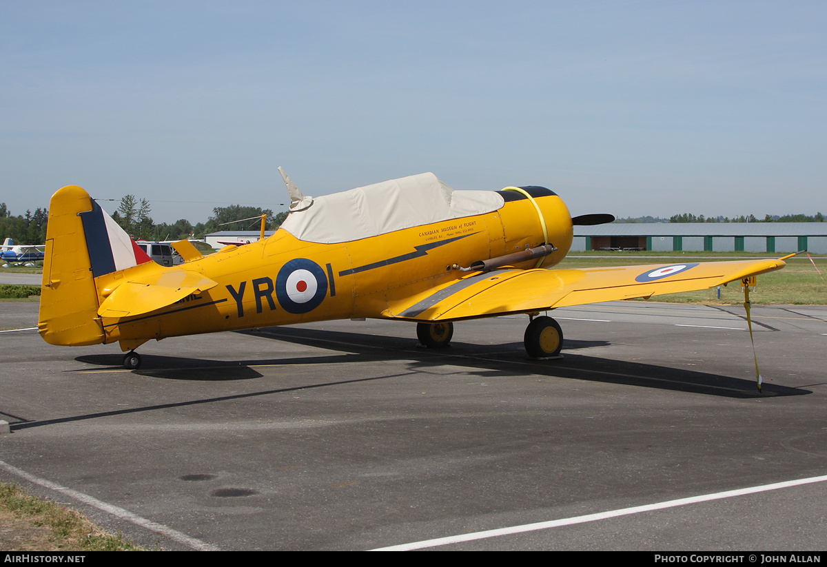 Aircraft Photo of C-FGME | North American AT-16 Harvard IIB | Canadian Museum of Flight | Canada - Air Force | AirHistory.net #133069