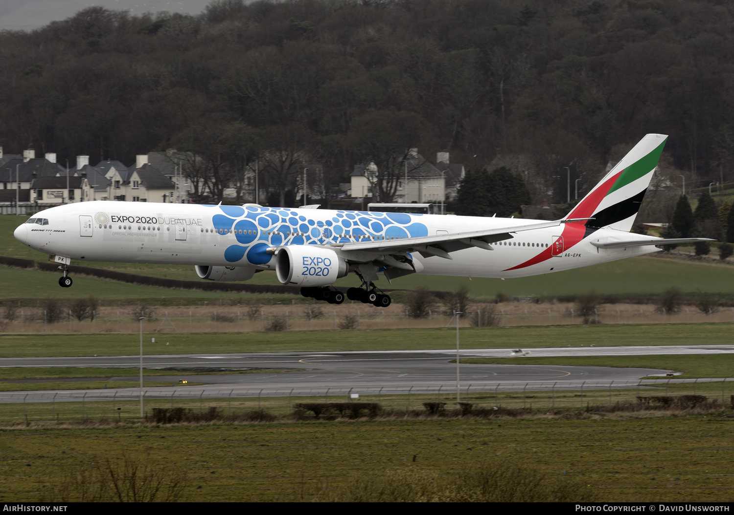 Aircraft Photo of A6-EPK | Boeing 777-31H/ER | Emirates | AirHistory.net #133286