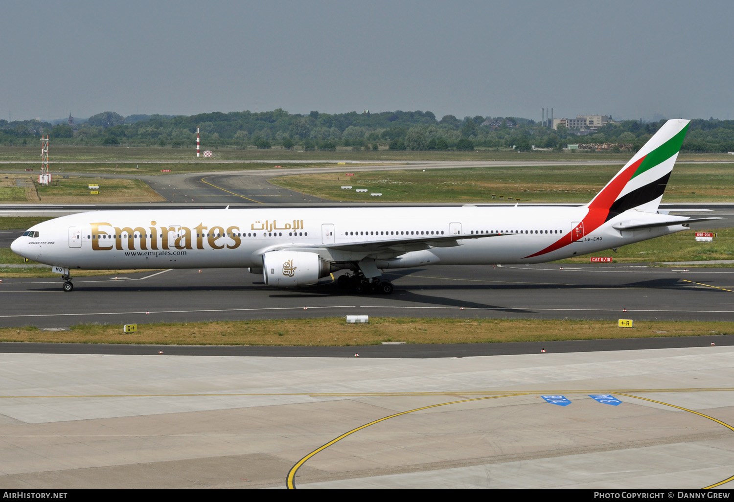 Aircraft Photo of A6-EMQ | Boeing 777-31H | Emirates | AirHistory.net #133335