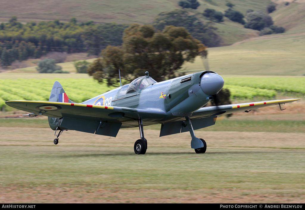 Aircraft Photo of 19-4104 | Supermarine Aircraft Spitfire Mk26 | UK - Air Force | AirHistory.net #133554