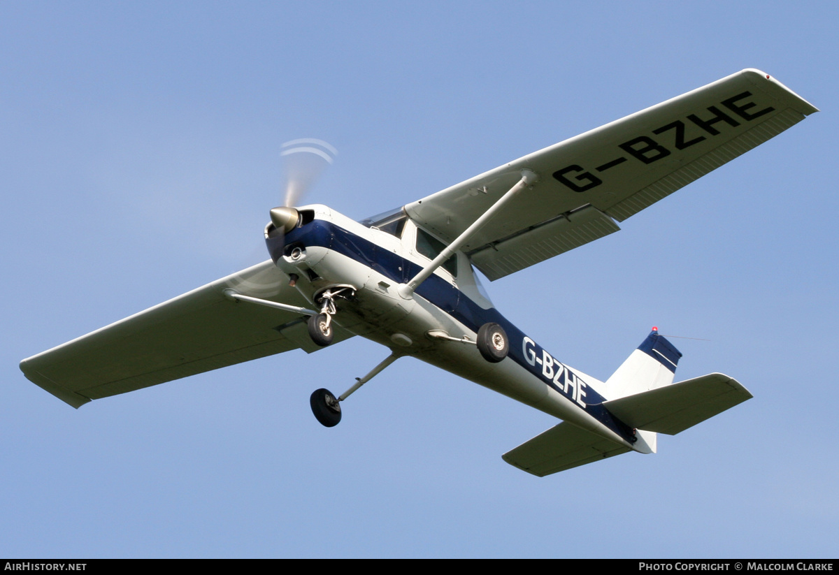 Aircraft Photo of G-BZHE | Cessna 152 | AirHistory.net #133719