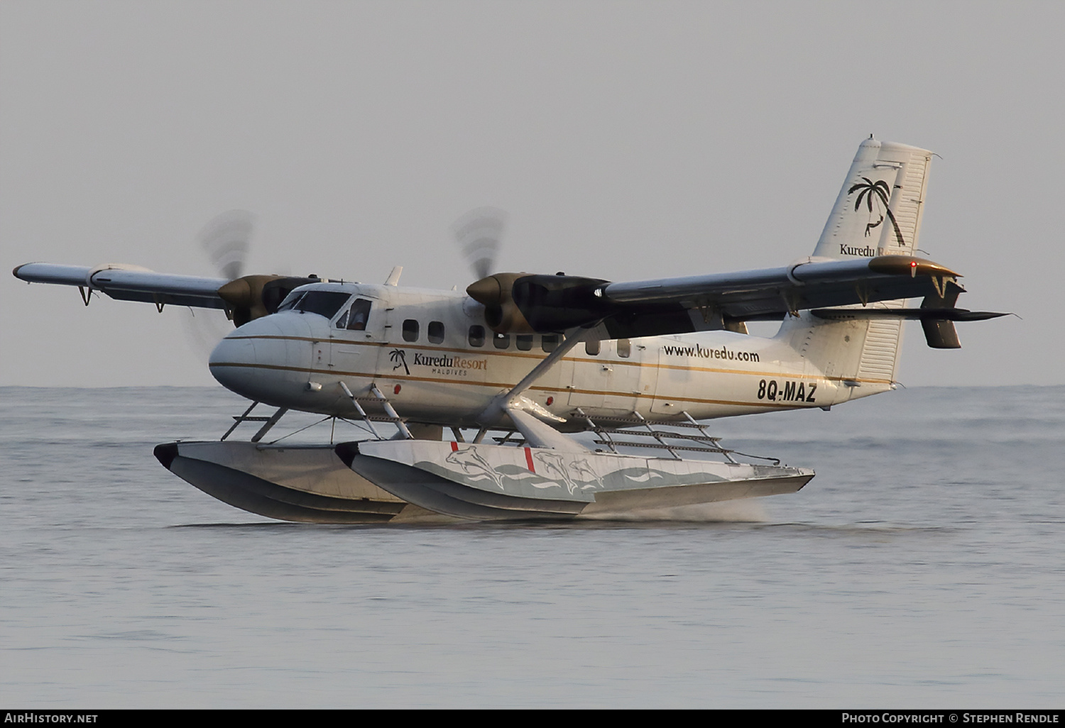 Aircraft Photo of 8Q-MAZ | De Havilland Canada DHC-6-300 Twin Otter | Kuredu Resort | AirHistory.net #134053