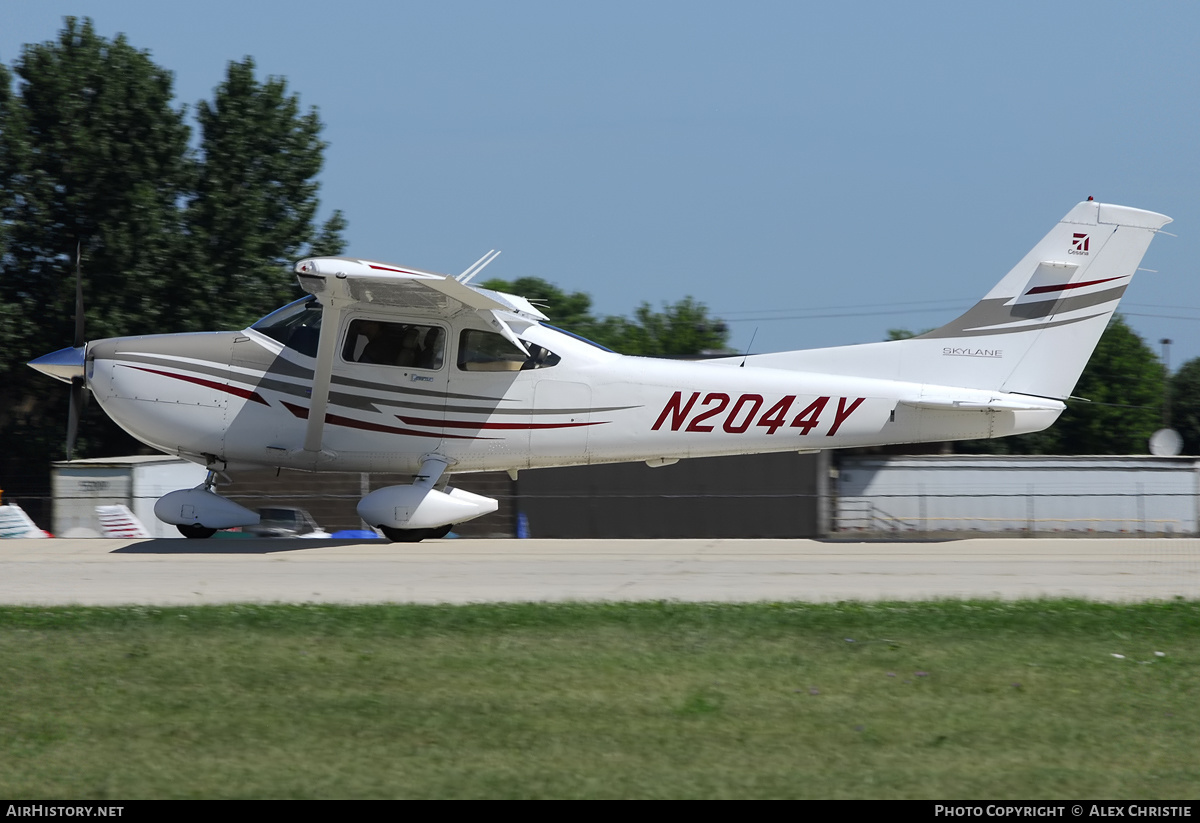 Aircraft Photo of N2044Y | Cessna 182T Skylane | AirHistory.net #134100