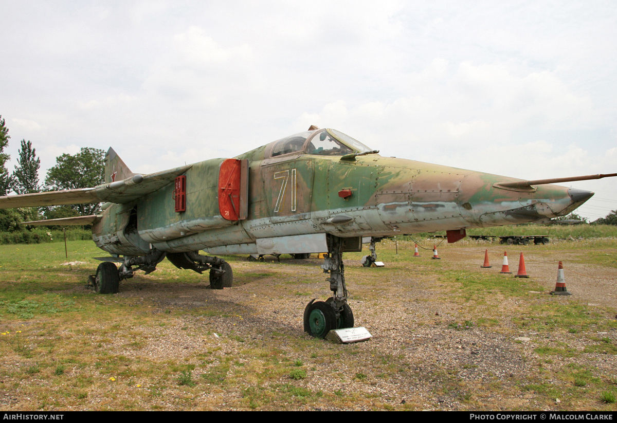 Aircraft Photo of 71 | Mikoyan-Gurevich MiG-27K | Russia - Air Force | AirHistory.net #134213