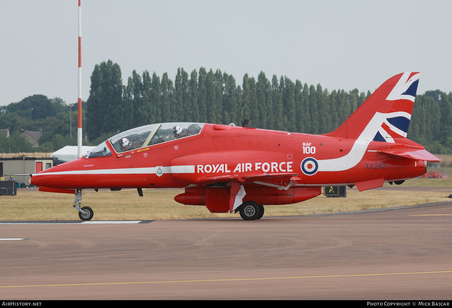 Aircraft Photo of XX242 | British Aerospace Hawk T1 | UK - Air Force | AirHistory.net #134273