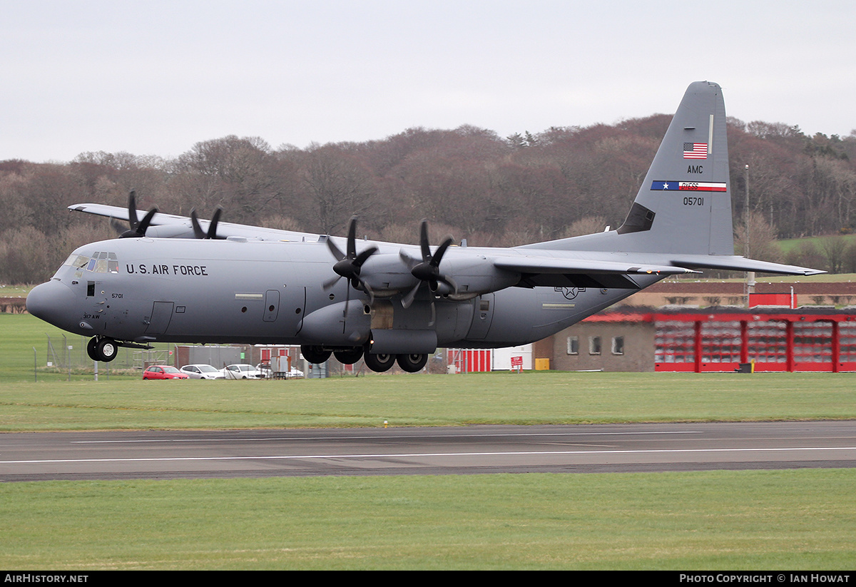 Aircraft Photo of 10-5701 / 05701 | Lockheed Martin C-130J-30 Hercules | USA - Air Force | AirHistory.net #134508