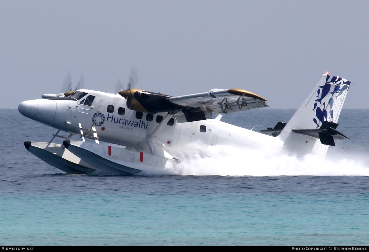 Aircraft Photo of 8Q-TMG | De Havilland Canada DHC-6-300 Twin Otter | Hurawalhi Island Resort | AirHistory.net #134701
