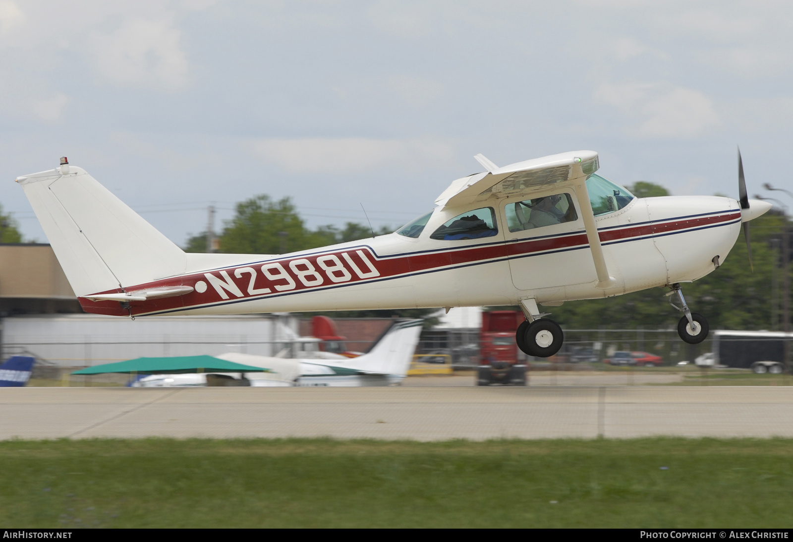 Aircraft Photo of N2988U | Cessna 172E Skyhawk | AirHistory.net #134811