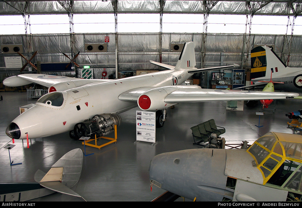 Aircraft Photo of WK165 | English Electric Canberra B2 | UK - Air Force | AirHistory.net #134905