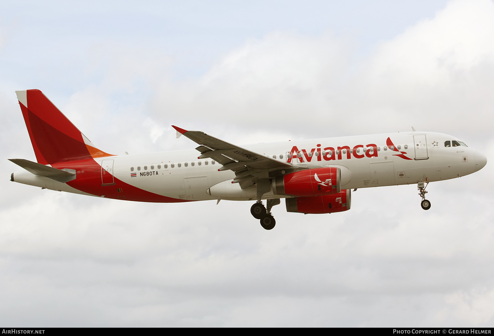 Aircraft Photo of N680TA | Airbus A320-233 | Avianca | AirHistory.net #134962