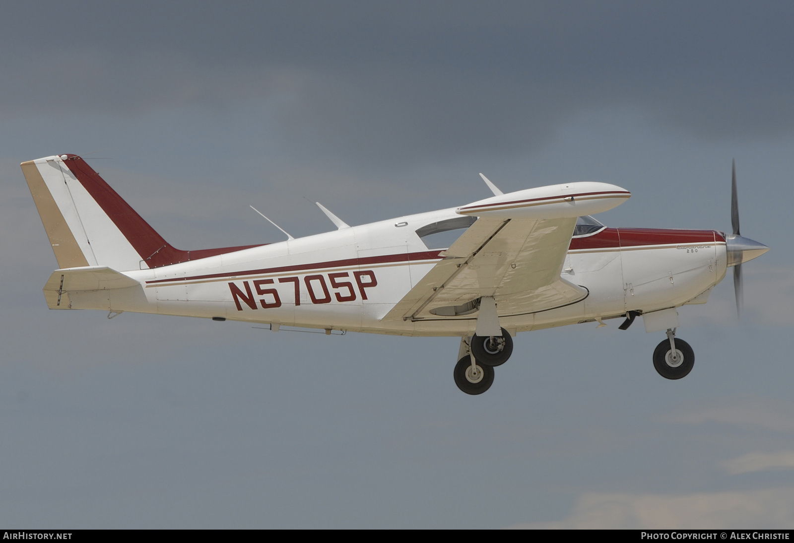 Aircraft Photo of N5705P | Piper PA-24-250 Comanche | AirHistory.net #134982