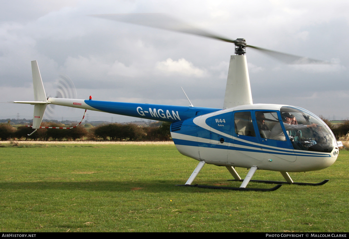 Aircraft Photo of G-MGAN | Robinson R-44 Astro | AirHistory.net #134988