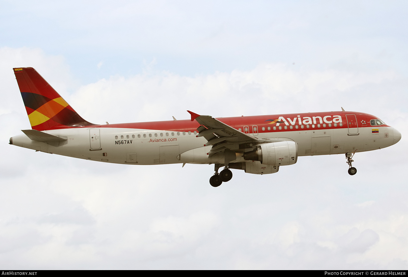 Aircraft Photo of N567AV | Airbus A320-214 | Avianca | AirHistory.net #135020