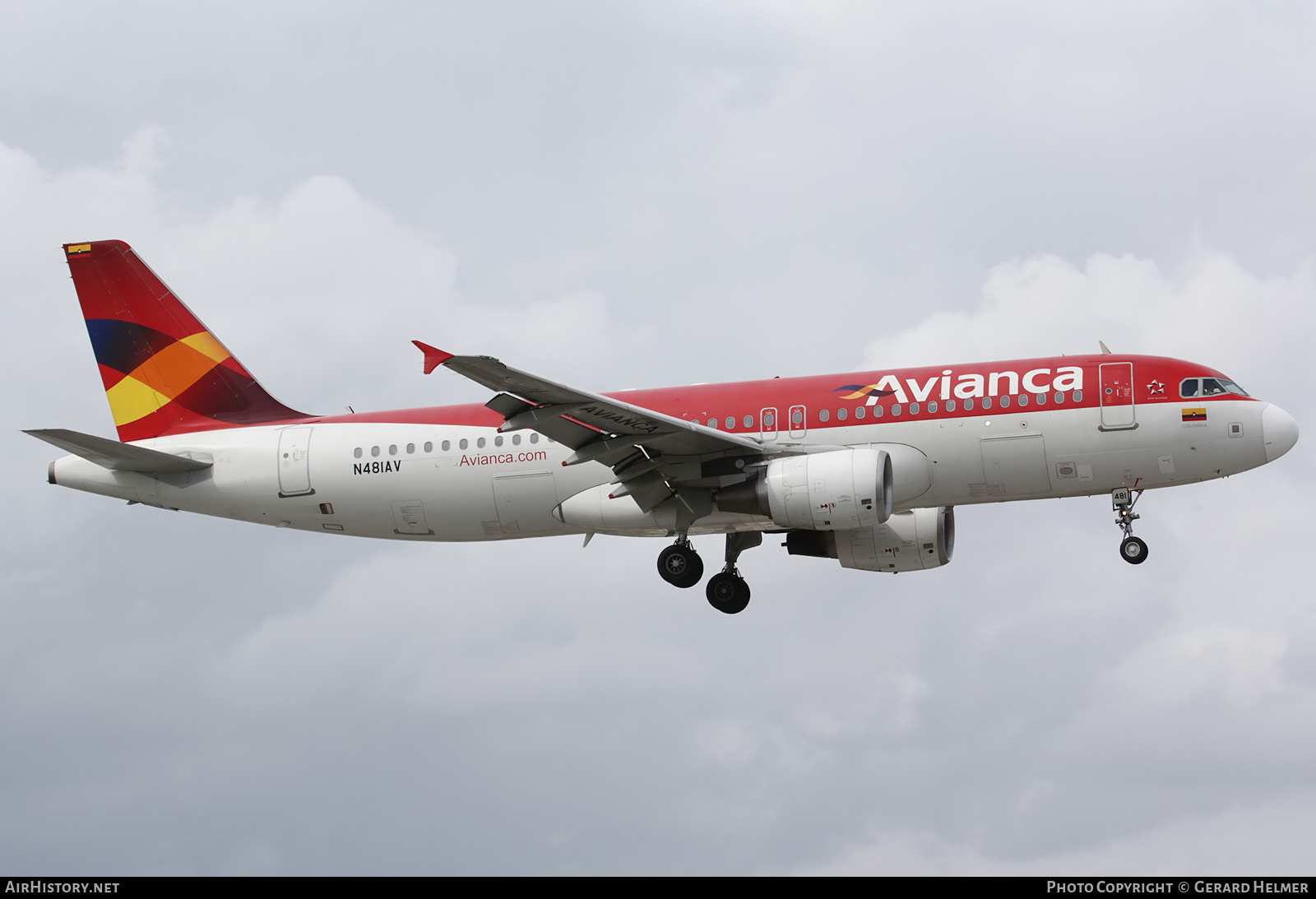 Aircraft Photo of N481AV | Airbus A320-214 | Avianca | AirHistory.net #135022