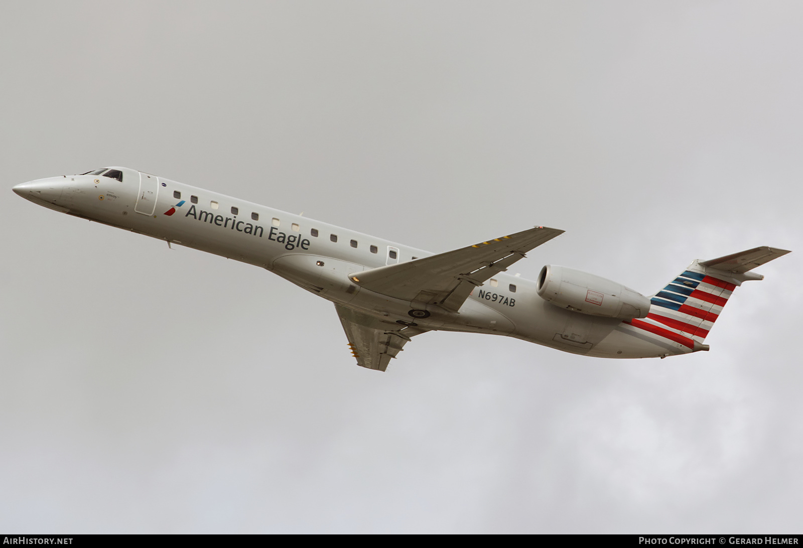 Aircraft Photo of N697AB | Embraer ERJ-145LR (EMB-145LR) | American Eagle | AirHistory.net #135029