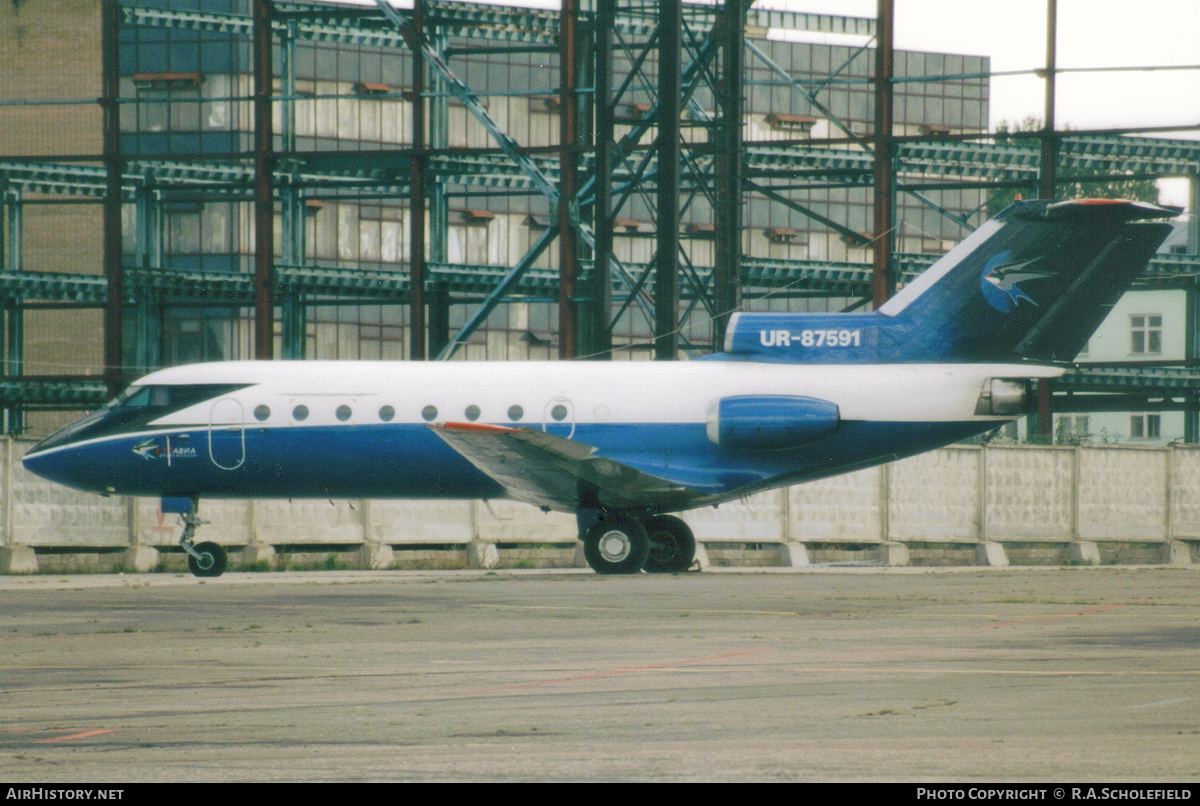 Aircraft Photo of UR-87591 | Yakovlev Yak-40K | UES Avia | AirHistory.net #135134